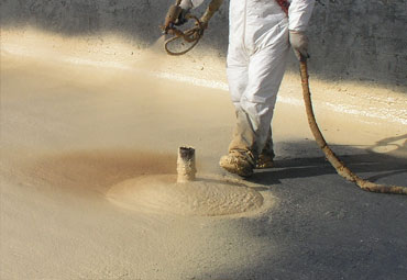 what are the benefits to spray foam roofing in Roseville?